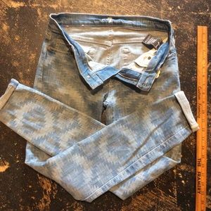 7 for All Mankind Aztec BoHo Skinny Jeans 28